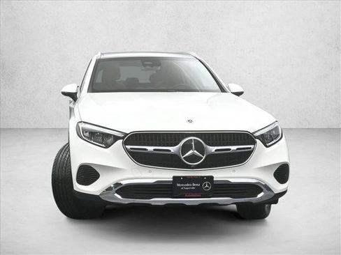 Certified 2026 Mercedes-Benz GLC 300 4MATIC image 3