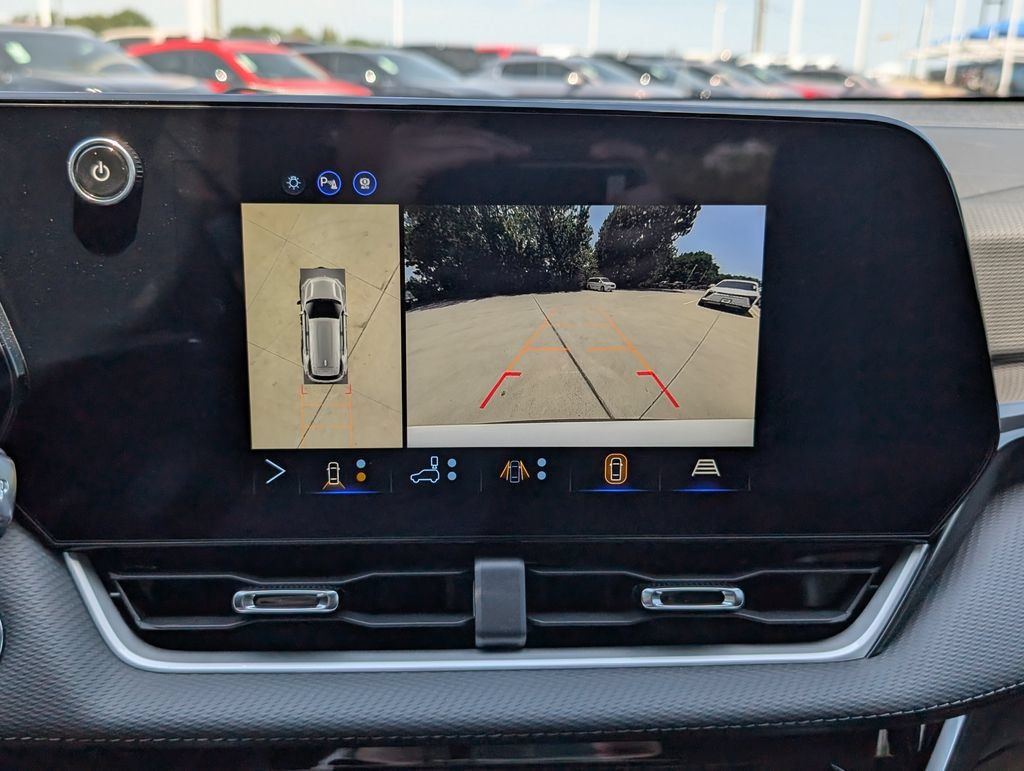 New 2027 Chevrolet Equinox LT w/ Convenience Package II FWD image 20