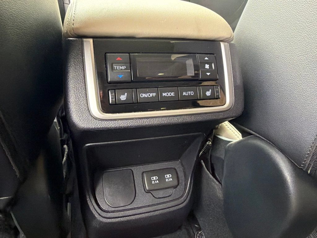 Used 2022 Subaru Ascent Limited w/ Technology Package AWD/4WD image 24