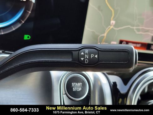 Used 2022 Mercedes-Benz EQB 350 4MATIC image 26