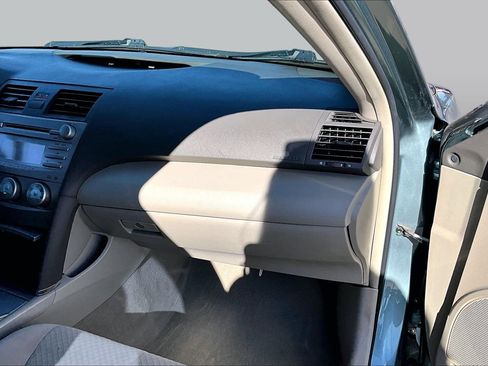 Used 2009 Toyota Camry LE image 8
