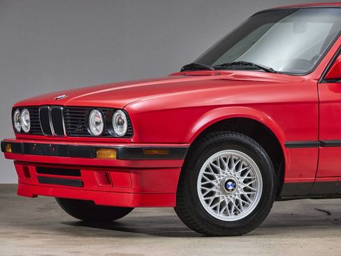 Used 1991 BMW 318iS Coupe RWD image 13