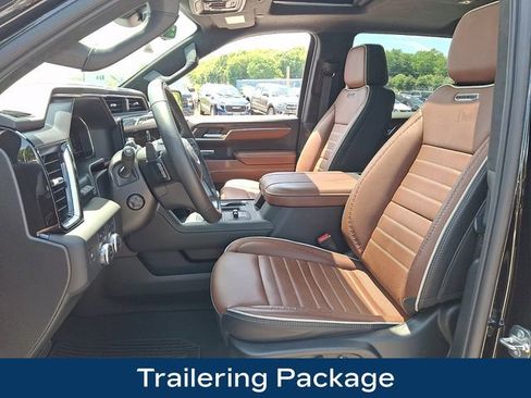 Used 2025 GMC Sierra 1500 Denali Ultimate AWD/4WD image 2