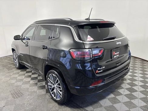 Certified 2023 Jeep Compass Limited w/ Elite Group AWD/4WD image 4