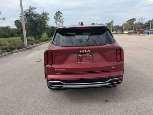 Certified 2023 Kia Sorento SX AWD/4WD image 6