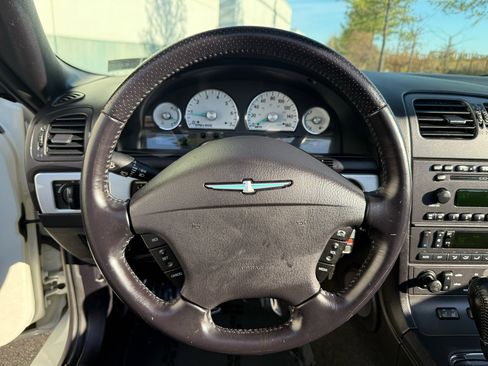 Used 2003 Ford Thunderbird image 35