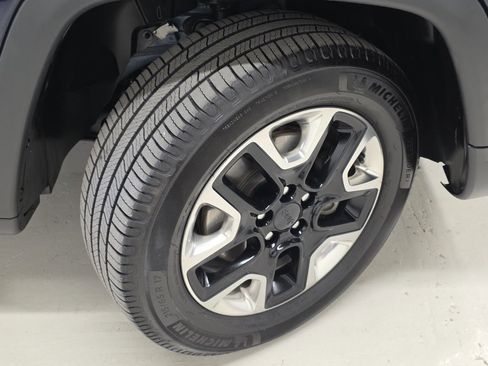 Used 2018 Jeep Compass Trailhawk w/ Navigation Group image 41