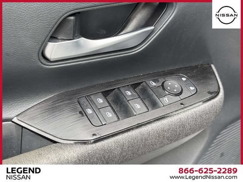 Certified 2025 Nissan Kicks SV AWD/4WD image 15