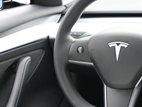 Used 2022 Tesla Model 3 Long Range image 30