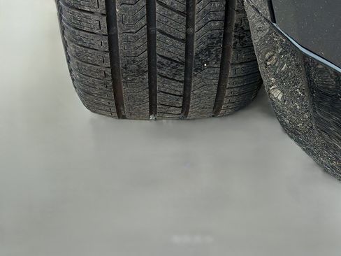 New 2026 Land Rover Defender 130 X-Dynamic SE AWD/4WD image 42