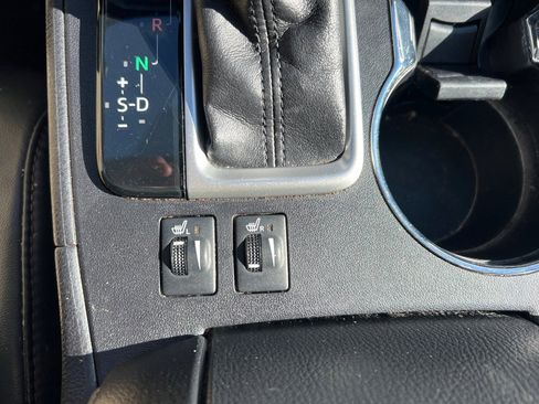 Used 2017 Toyota Highlander XLE image 15