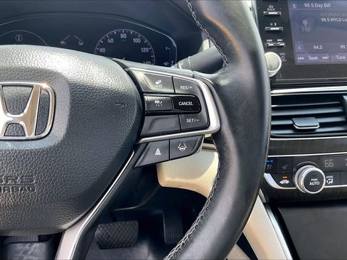 Used 2021 Honda Accord Touring image 26