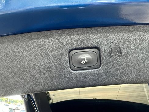 Used 2024 Ford Edge SEL w/ Convenience Package AWD/4WD image 10