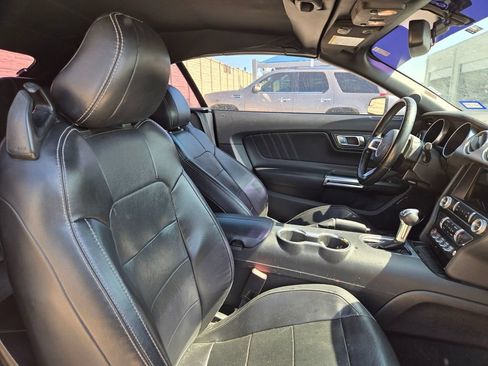 Used 2019 Ford Mustang GT Premium RWD image 10