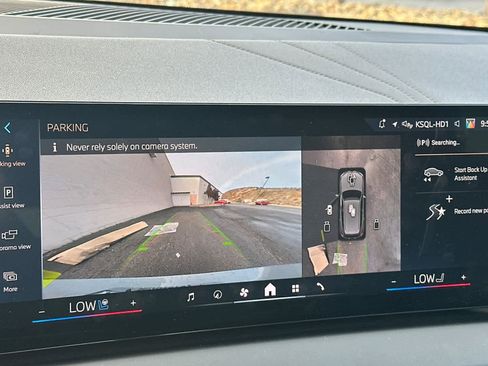 Used 2025 BMW X3 xDrive30i w/ Premium Package image 22