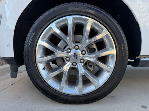 Used 2019 Ford Expedition Limited w/ Equipment Group 302A image 30