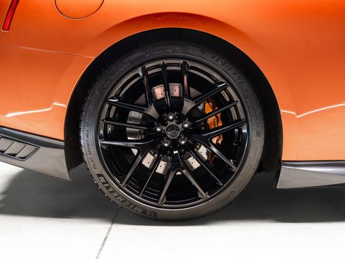 Used 2018 Nissan GT-R Premium AWD/4WD image 28
