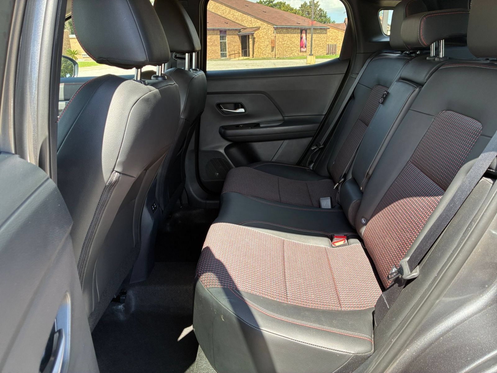 Used 2026 Nissan Kicks SR FWD image 24