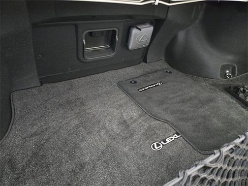 Certified 2022 Lexus ES 300h w/ Luxury Package image 21