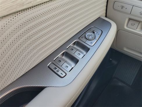 Used 2023 Hyundai Palisade Calligraphy image 28