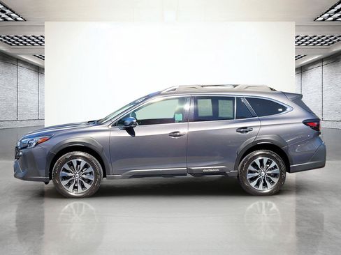 Certified 2023 Subaru Outback Touring XT AWD/4WD image 9