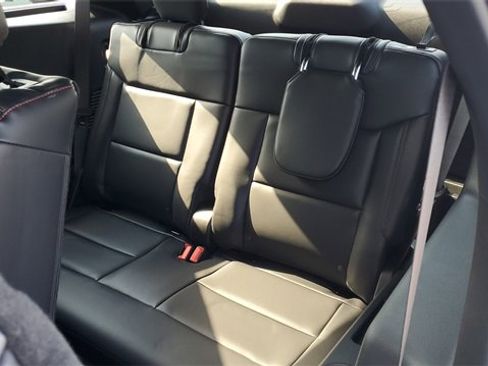 New 2025 Ford Explorer ST-Line w/ ST-Line Street Pack image 39