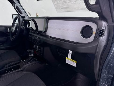 New 2026 Jeep Gladiator Sport image 30