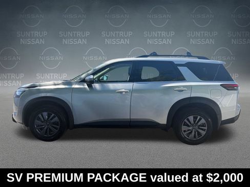Used 2025 Nissan Pathfinder SV w/ SV Premium Package AWD/4WD image 2