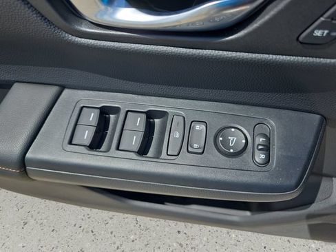 Used 2025 Honda CR-V Sport-L image 29