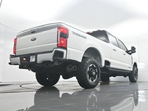 Used 2025 Ford F250 Lariat w/ Tremor Off-Road Package AWD/4WD image 63
