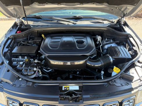 Used 2019 Jeep Grand Cherokee Altitude image 37