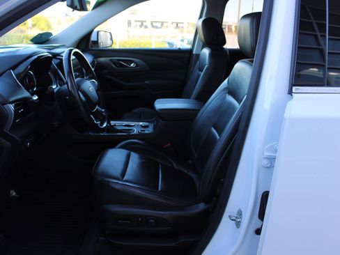 Used 2019 Chevrolet Traverse Premier w/ LPO, 'HIT The Road' Package image 33