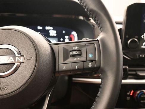 Used 2024 Nissan Pathfinder Platinum w/ Cargo Package image 18