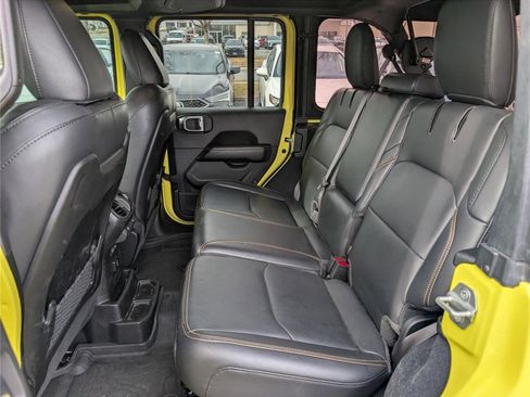 Used 2024 Jeep Wrangler Sahara image 15