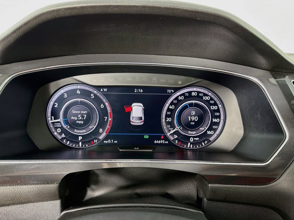 Used 2019 Volkswagen Tiguan SEL FWD image 17