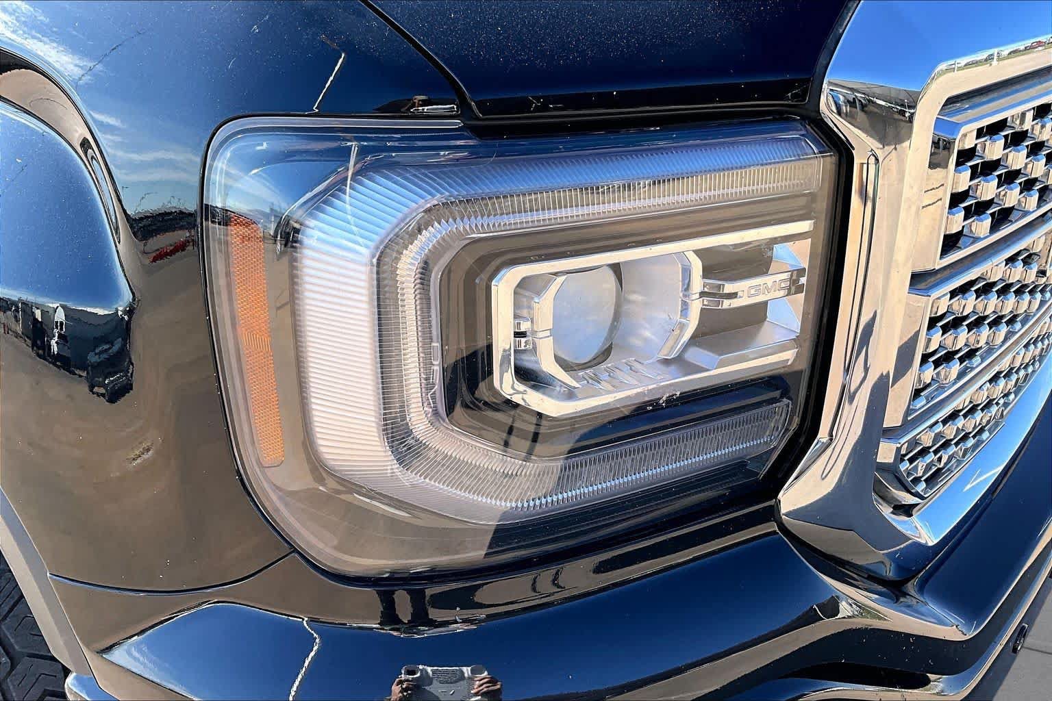 Used 2018 GMC Sierra 1500 Denali w/ Denali Ultimate Package AWD/4WD image 26