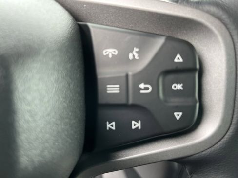 Used 2024 Ford Bronco Badlands image 14