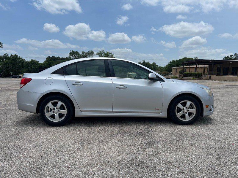 Used 2012 Chevrolet Cruze LT w/ RS Package FWD image 5