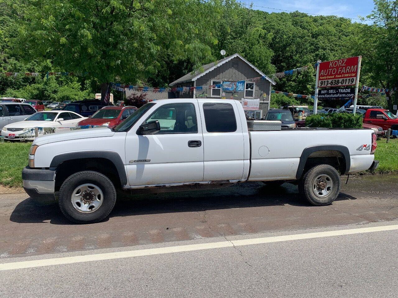 Used 2006 Chevrolet Silverado 2500 W/T AWD/4WD image 1
