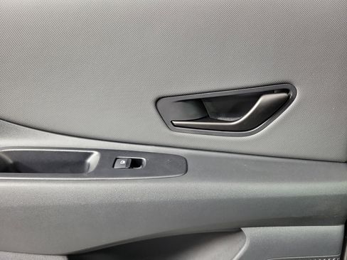 New 2025 Hyundai Elantra SEL image 30