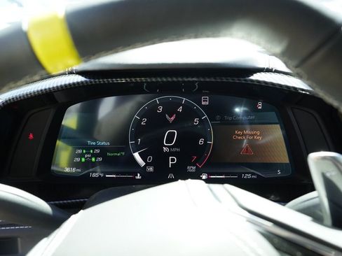 Used 2023 Chevrolet Corvette Stingray Premium Conv w/ Z51 Performance Package image 11