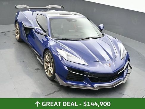 Used 2025 Chevrolet Corvette Z06 w/ Z07 Performance Package image 37