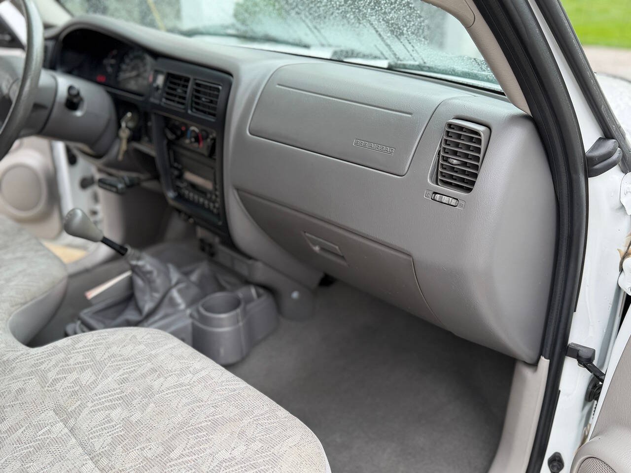 Used 2002 Toyota Tacoma 2WD Regular Cab w/ Enhancement Pkg image 63