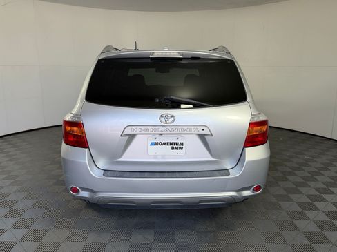 Used 2010 Toyota Highlander Limited FWD image 10