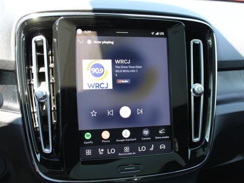 Certified 2023 Volvo C40 P8 Recharge Plus w/ Climate Package AWD/4WD image 22