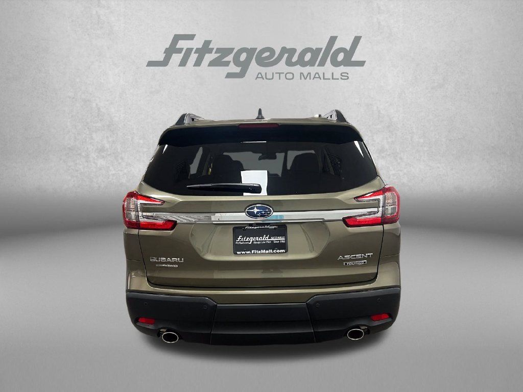 Used 2025 Subaru Ascent Touring AWD/4WD image 4