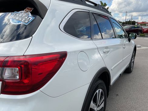 Used 2018 Subaru Outback 2.5i Limited w/ Popular Package #2 image 8