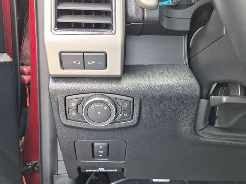 Used 2021 Ford F250 Lariat image 19