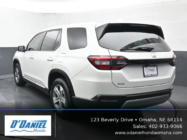 Used 2025 Honda Pilot EX-L image 4