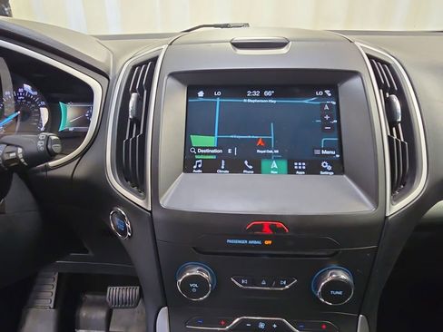 Used 2017 Ford Edge SEL w/ Equipment Group 201A AWD/4WD image 18
